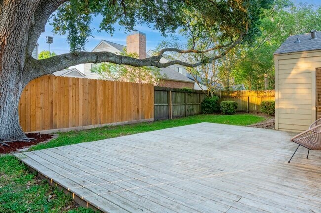 Building Photo - 12226 Ravenmoor Dr