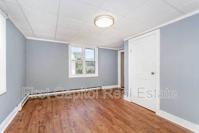 Building Photo - 149 N 2nd St