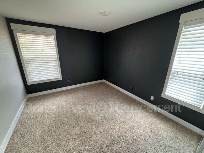 Building Photo - 14221 E Radcliff Cir