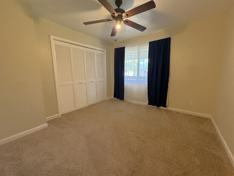 Building Photo - 2 Bedroom, 2 Bath Condo Available Soon!