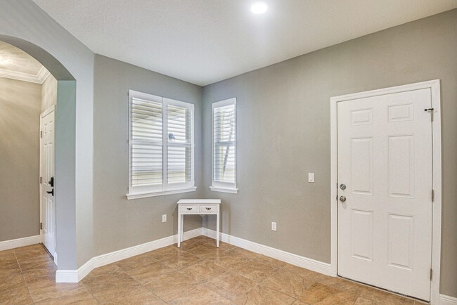 Building Photo - 25 Riverview Bend N