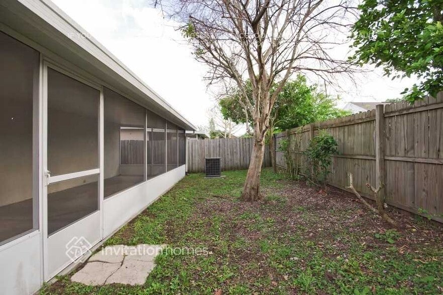 Building Photo - 438 Cadenza Dr