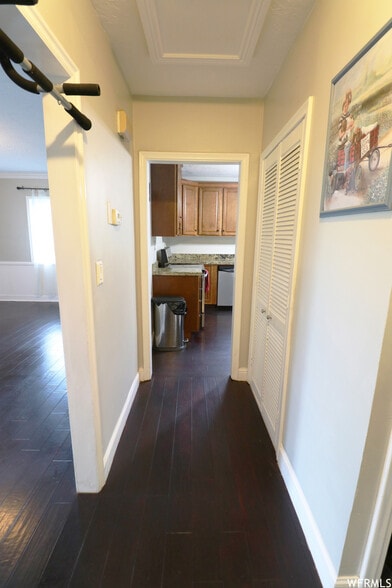 Building Photo - 120 E 350 N