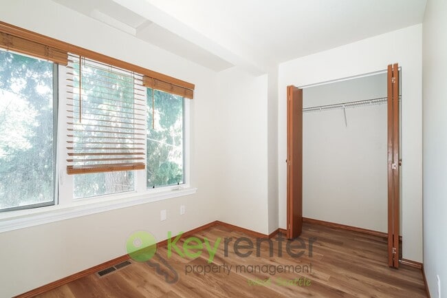 Building Photo - Bright 2-Bedroom with Garage, Storage, and...