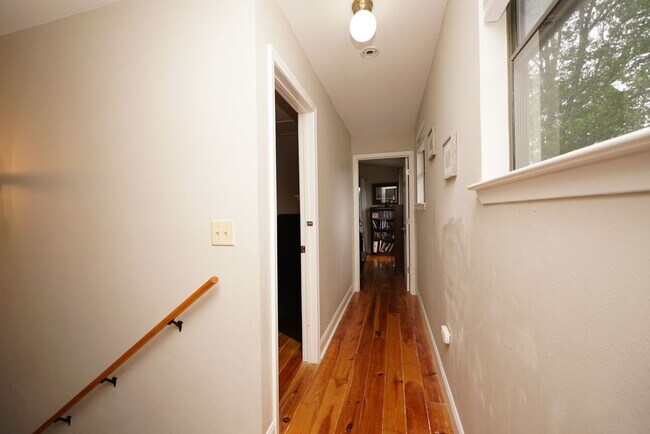 Building Photo - Updated 4 bedroom home in Bluewater Bay!