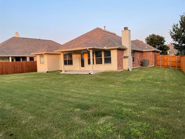 Building Photo - 1712 Lake Wood Trl