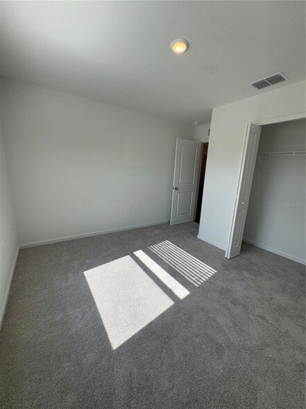 Building Photo - 8924 SW 41st Terrace