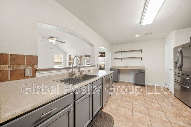 Building Photo - 10014 Collenback Run