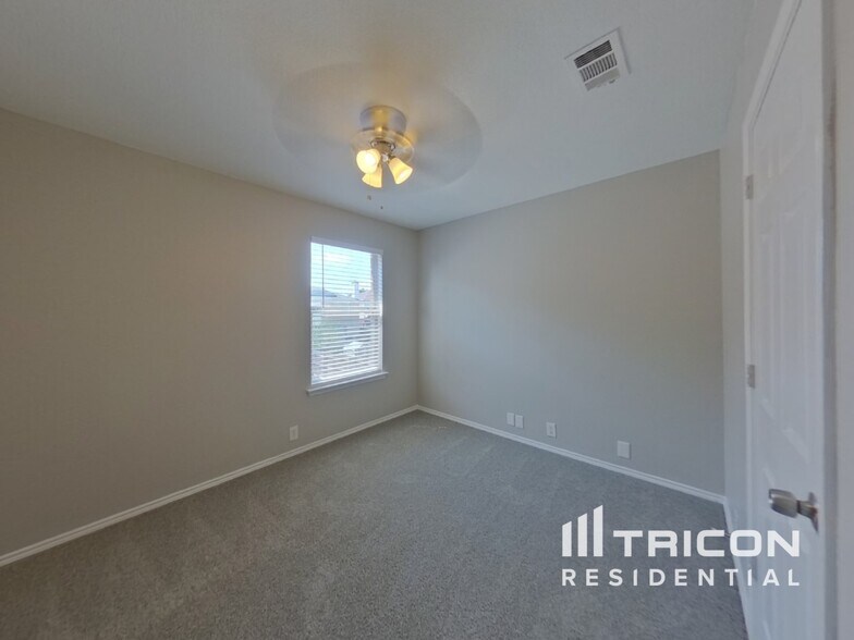 Building Photo - 1308 Stetson Trail