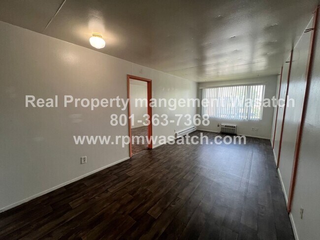 Building Photo - 306 E 700 S