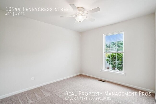 Building Photo - 10944 Pennycress St