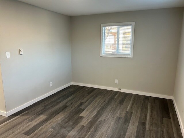 Building Photo - 1095 Hutton St