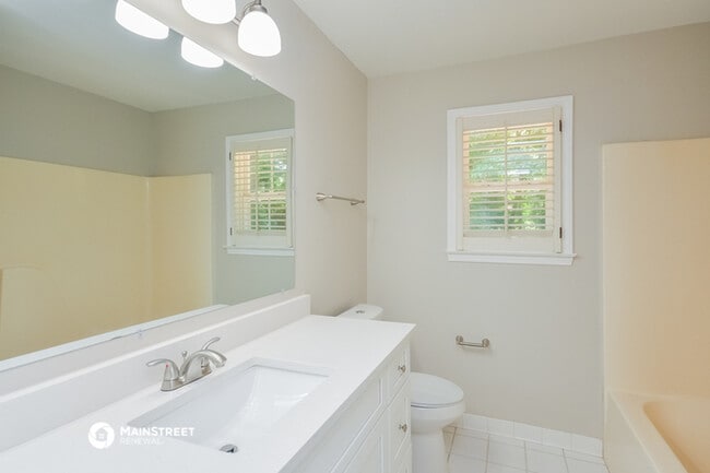 Building Photo - 220 McGarity Dr