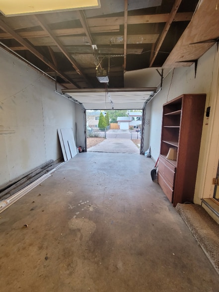 Building Photo - 2506 Sonoma Dr