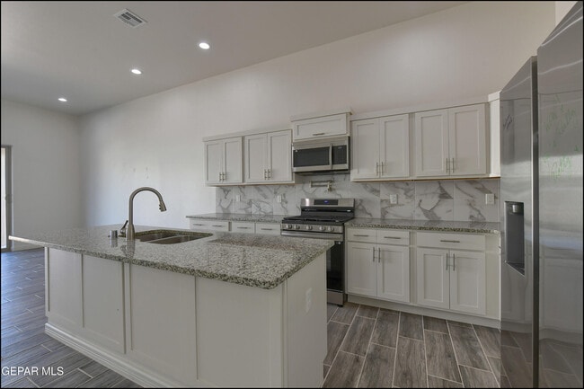 Building Photo - 51073 Sand Verbena Ave