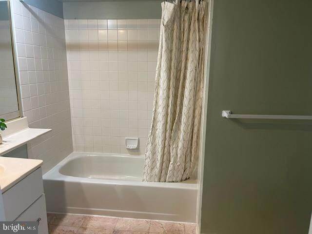 Building Photo - 812 Eagles Chase Dr