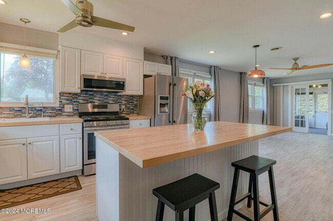 Building Photo - 35 Auburn St