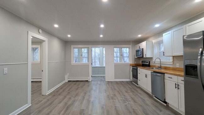 Building Photo - Augusta, Single Family Home, 2 Bedroom, 1 Bath