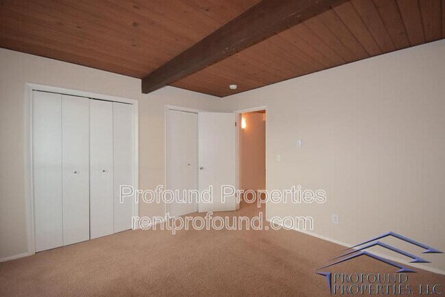 Building Photo - 6050 SW 130th Ave