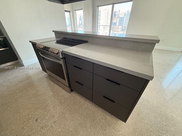 Building Photo - 10 SW South River Dr