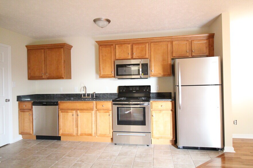 KITCHEN - 6301 W Kilgore Ave