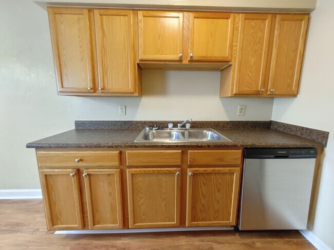 Building Photo - 4025 SW 21st Ln