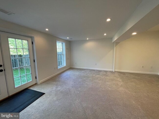 Building Photo - 25 Capps Ct