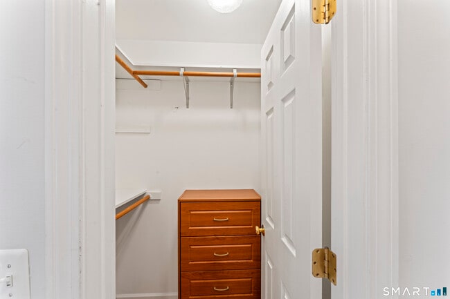 Building Photo - 75 Eureka Ave