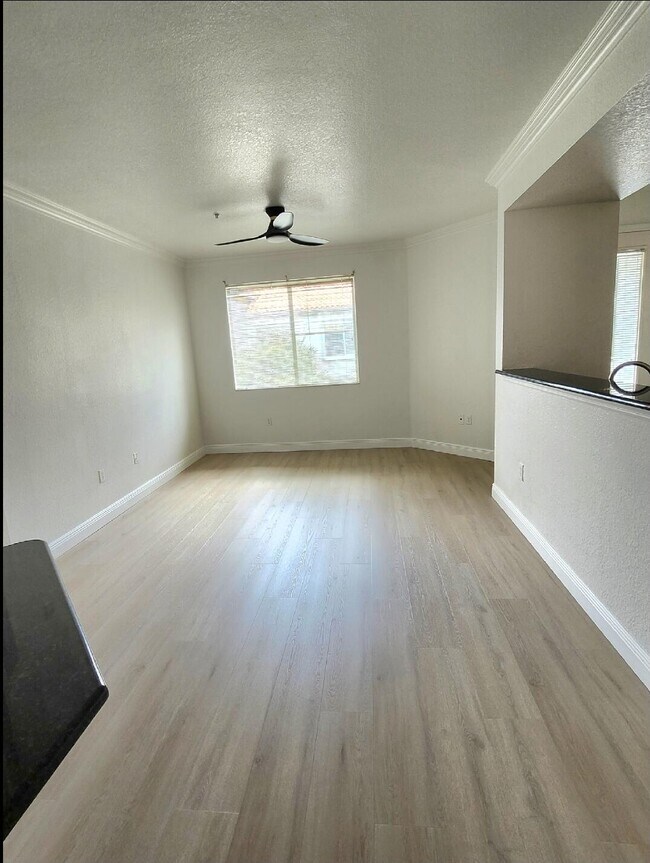 Building Photo - 11016 Legacy Dr