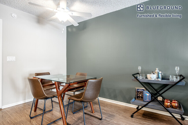 Building Photo - 3450 Sawtelle Blvd