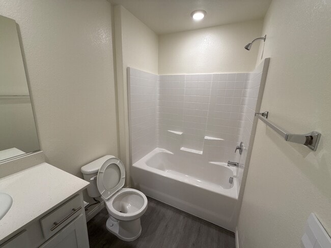 Building Photo - 10415 Ricordi St