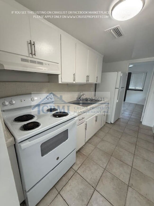 Interior Photo - Harbor Beach House Apartments