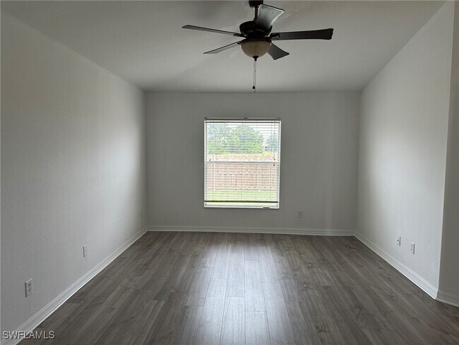 Building Photo - 1334 NW 15th Pl
