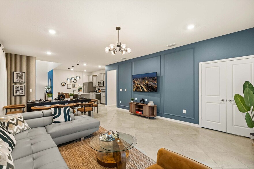 Building Photo - 15979 Sandy Cliffs Dr