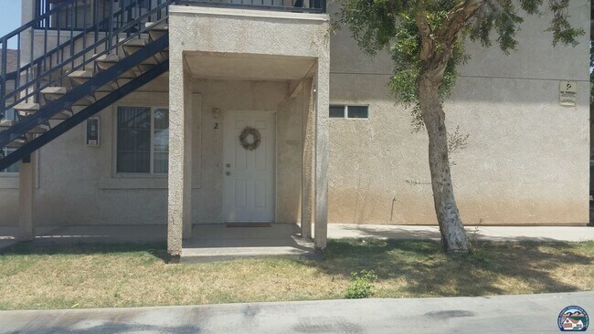 Building Photo - 638 N 3rd St