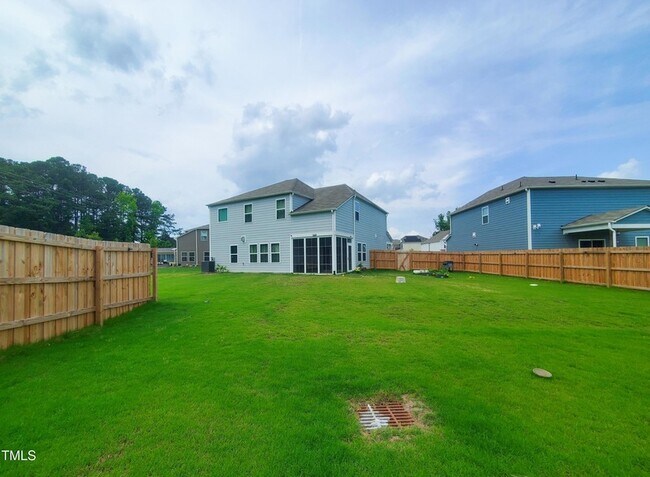 Building Photo - 3553 Lovage Dr