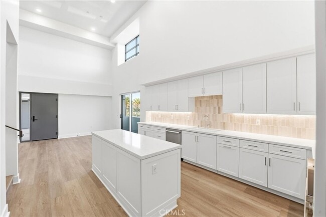 Building Photo - 24722 Del Prado Ave