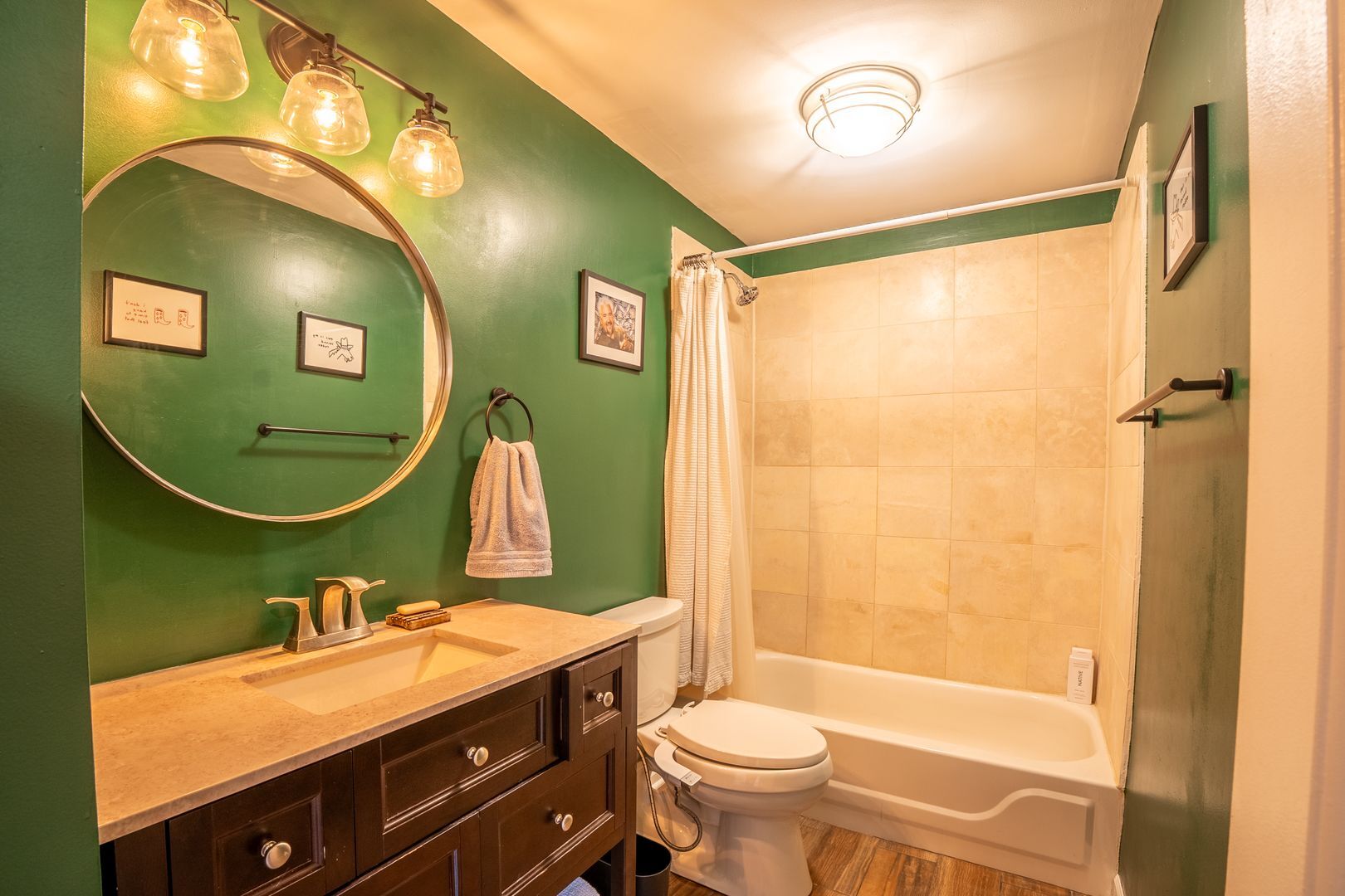 Building Photo - 1111 N Honore St