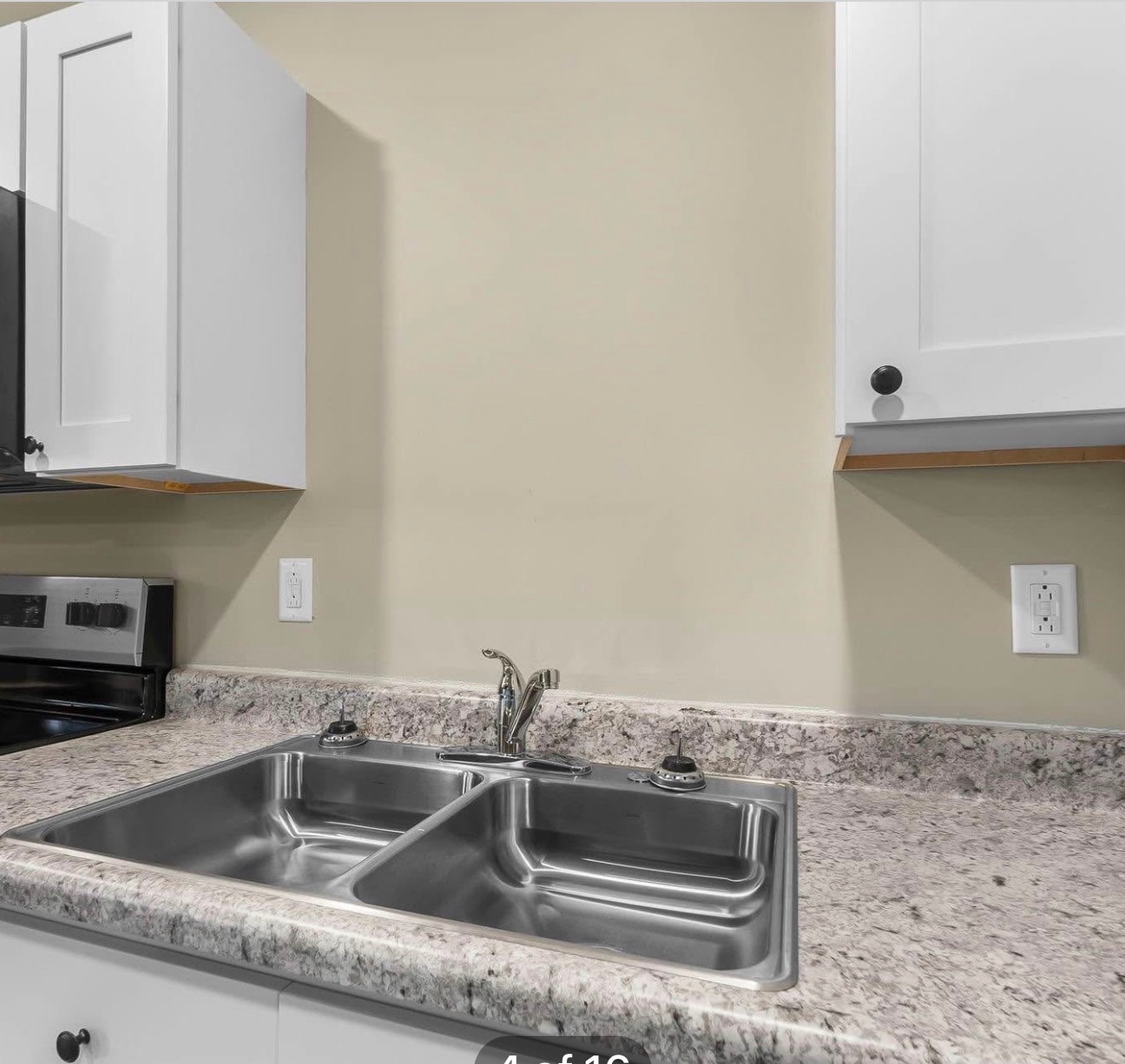 Building Photo - 1300 W Mar Elm St