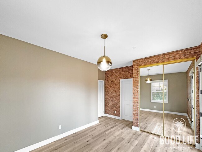 Building Photo - Stunning 3Bd/3.5Ba Home in Irvine w/Large Patio, Modern Design and 2 Master Suites!