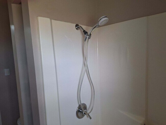 Building Photo - 1084 Nease Dr