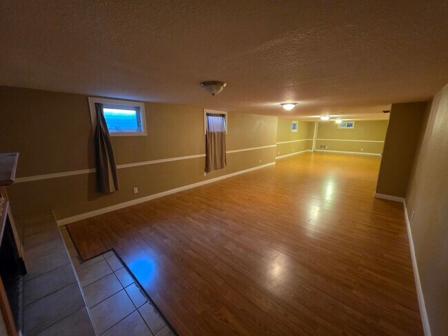 Building Photo - Wonderful Home on the south hill