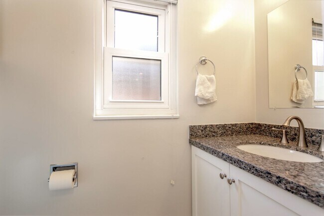 Building Photo - Beautifully Updated Single-Level Home with...