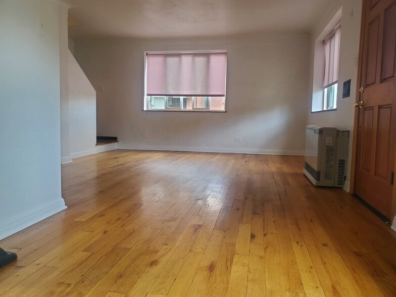 Living/dining room - 3339 N Harrison St