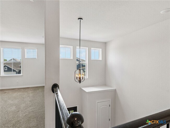 Building Photo - 890 Casetta Trl