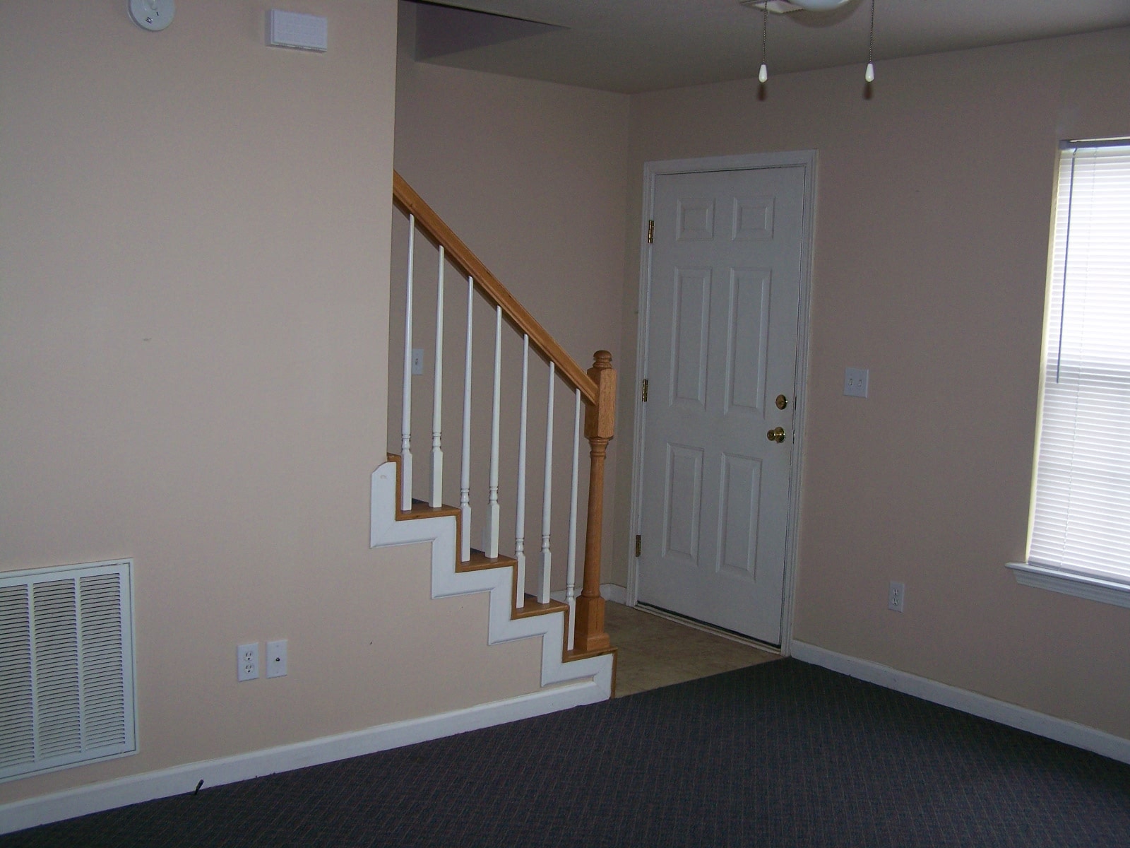 Building Photo - 117 Speedway Dr