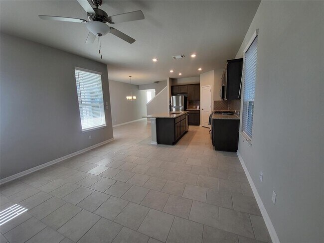 Building Photo - 345 Aqua Spgs Aly