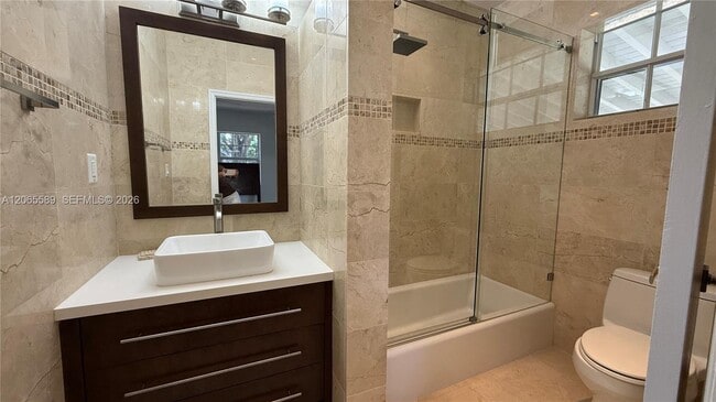 Building Photo - 921 Belle Meade Island Dr