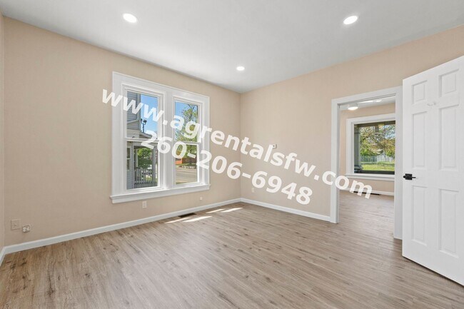 Building Photo - 1829 Broadway