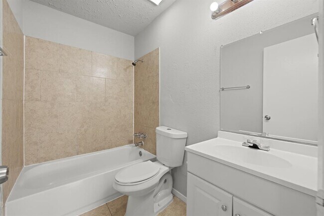 Building Photo - 6450 Bazel Brook Dr